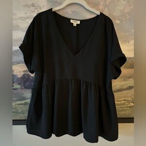 Umgee Loose Black V Neck Blouse